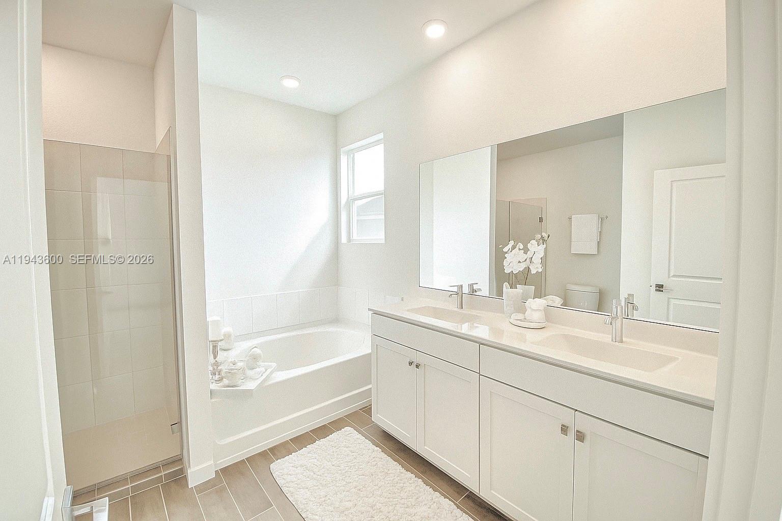 SABAL POINTE - Residential