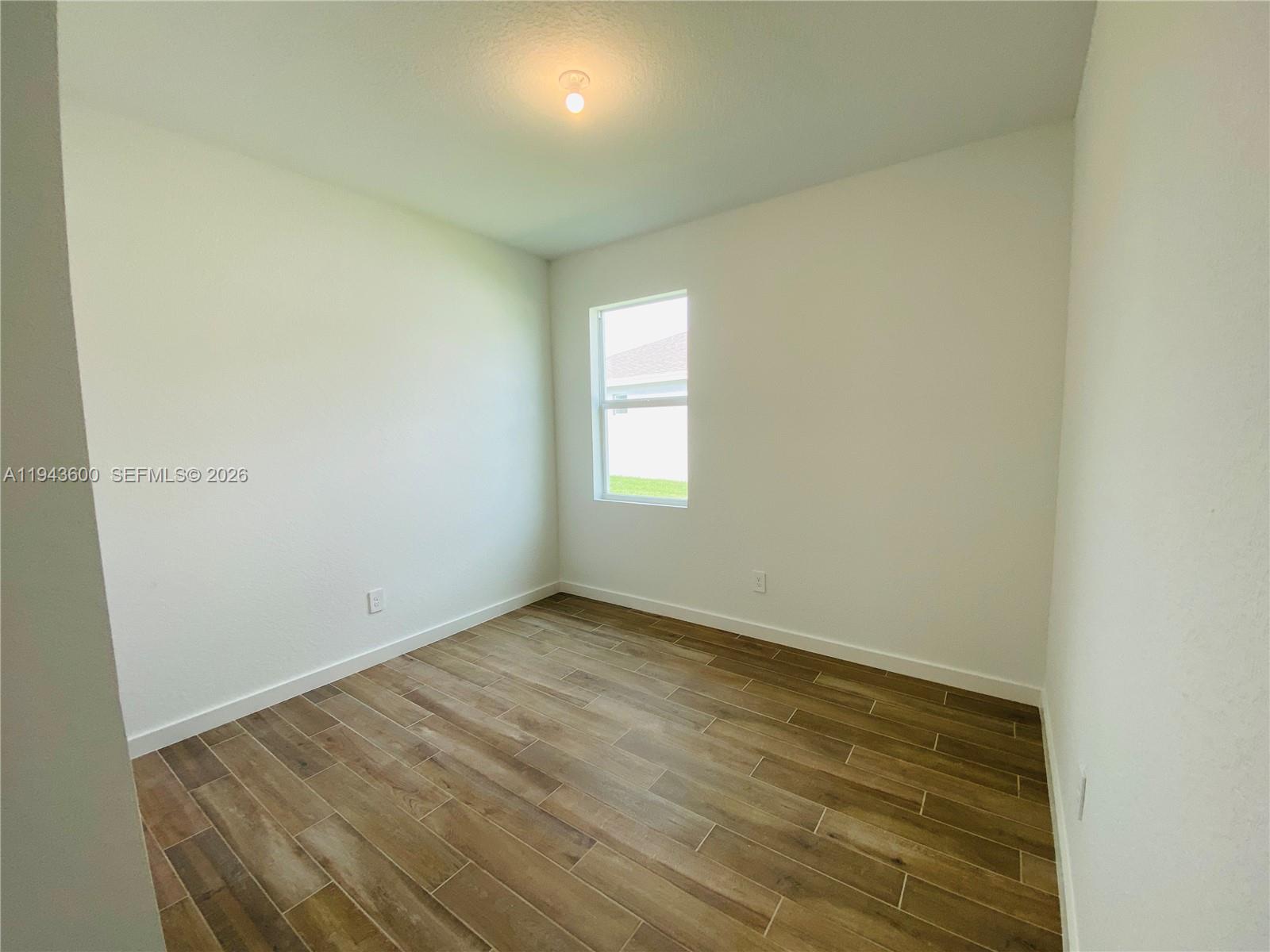 SABAL POINTE - Residential