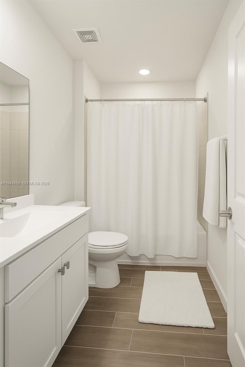 SABAL POINTE - Residential