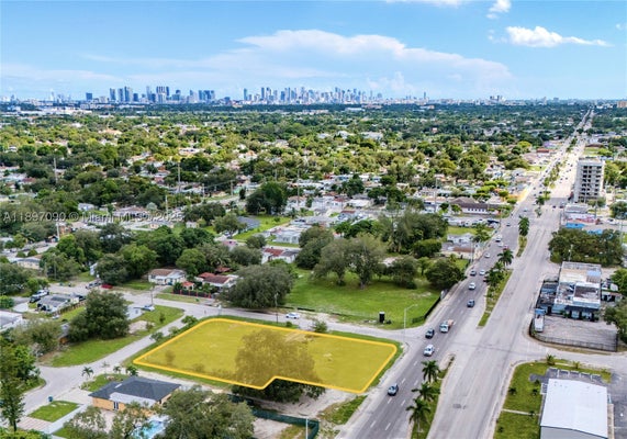 8901 NW 22ND AVE, MIAMI, FL 33147 - Image e2527ff704c2192597ea36a8366db1f7/961071397