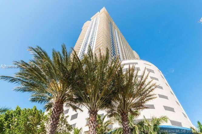 LA PERLA CONDO - Residential Lease