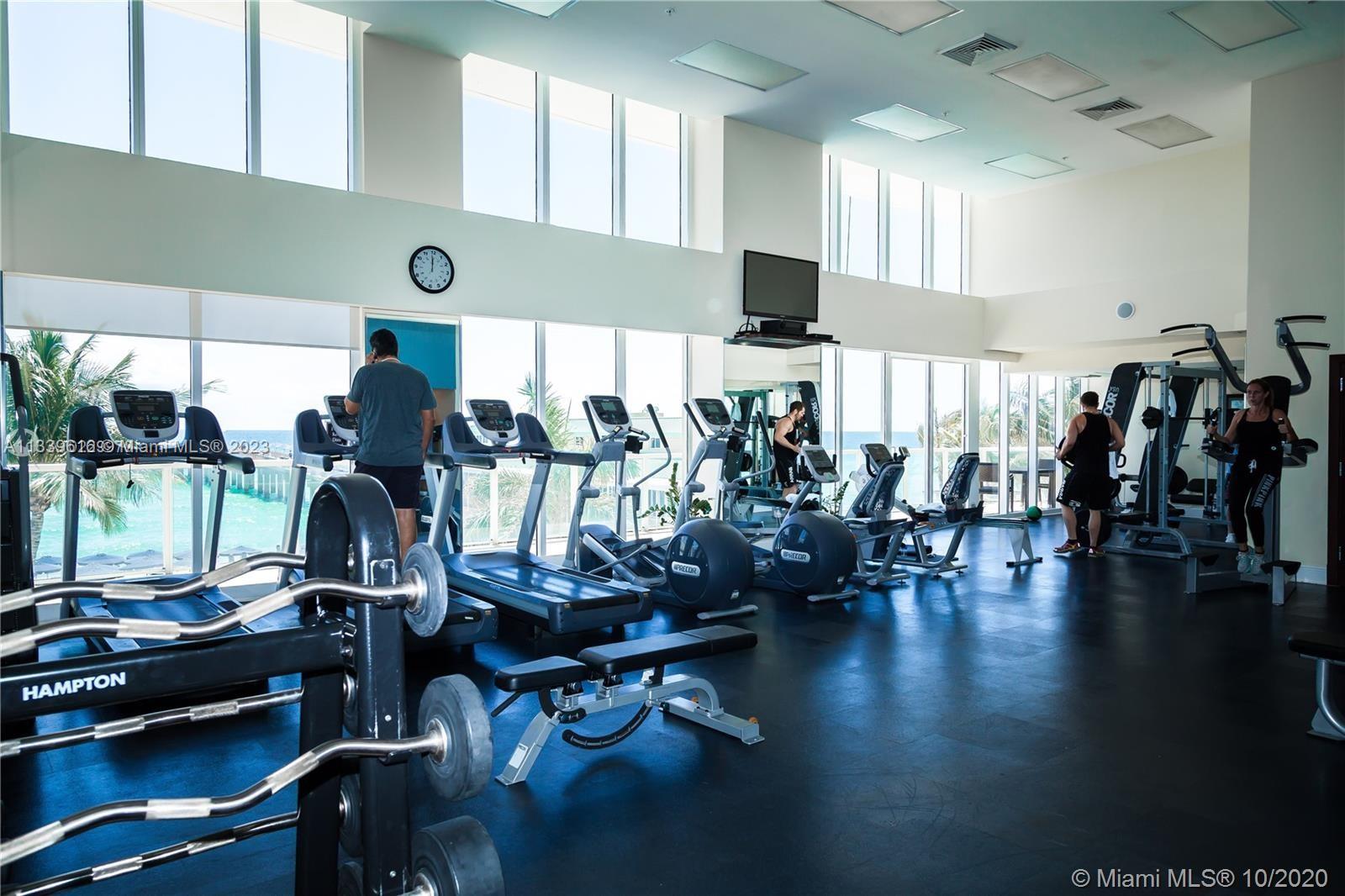 LA PERLA CONDO - Residential Lease