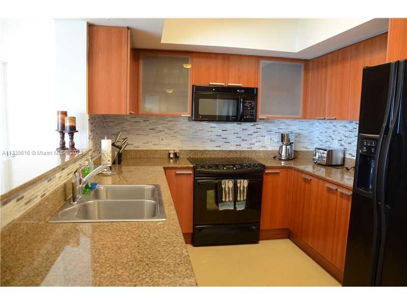 LA PERLA CONDO - Residential Lease