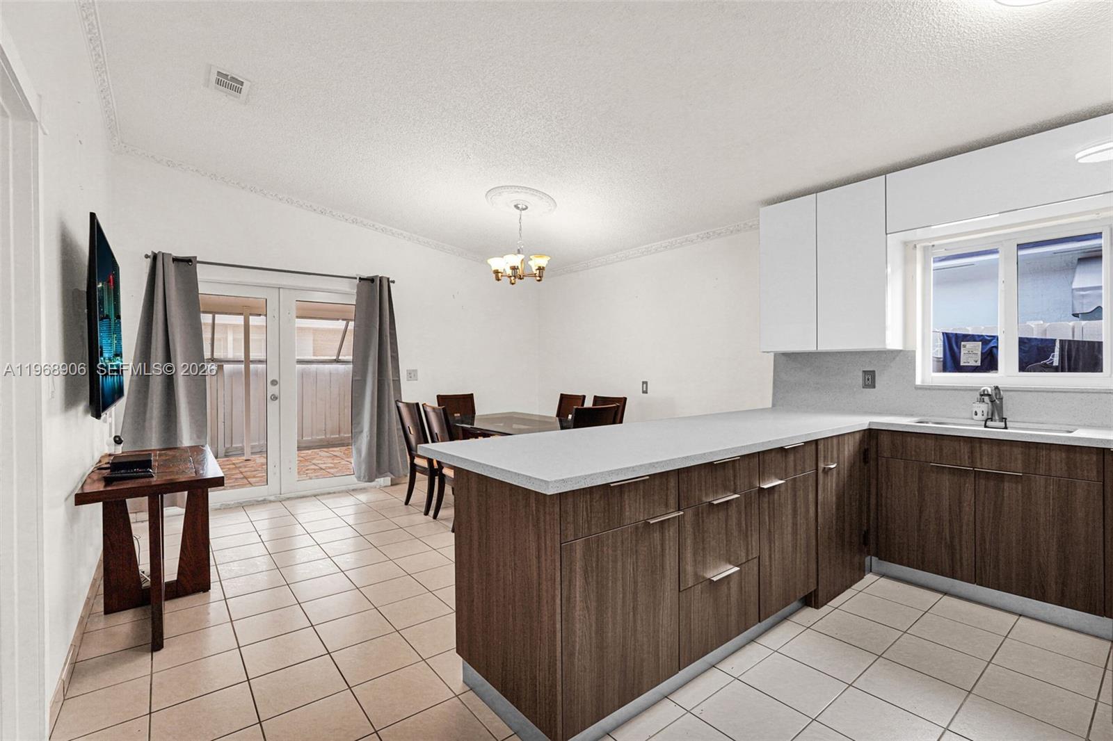 MELENA SUB - Residential