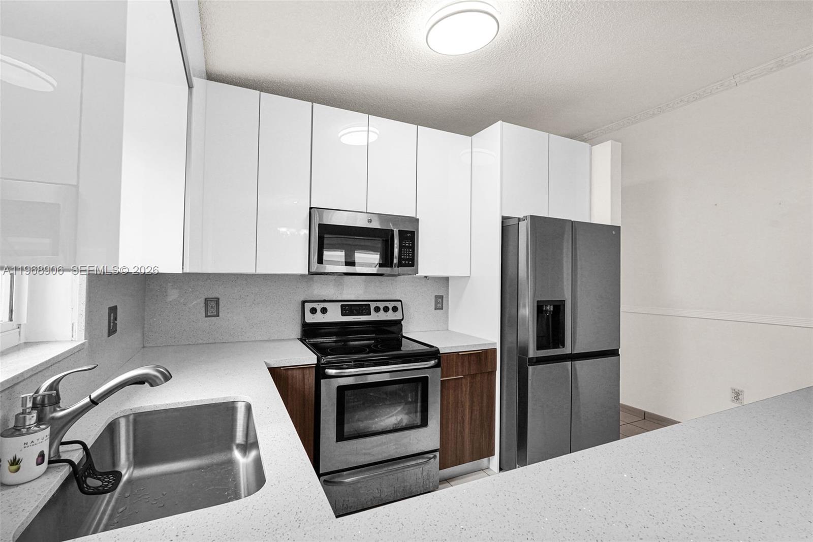 MELENA SUB - Residential