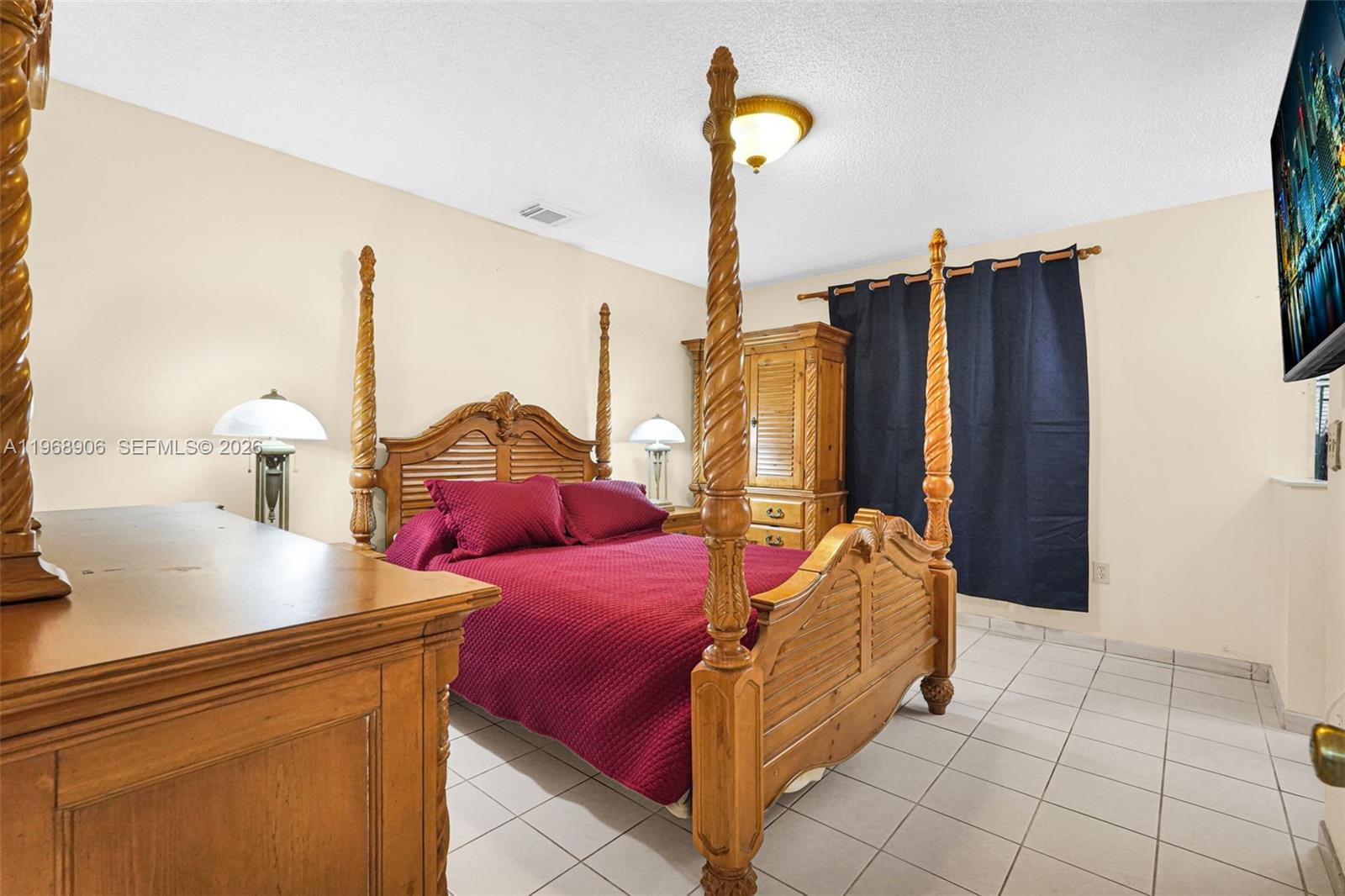 MELENA SUB - Residential