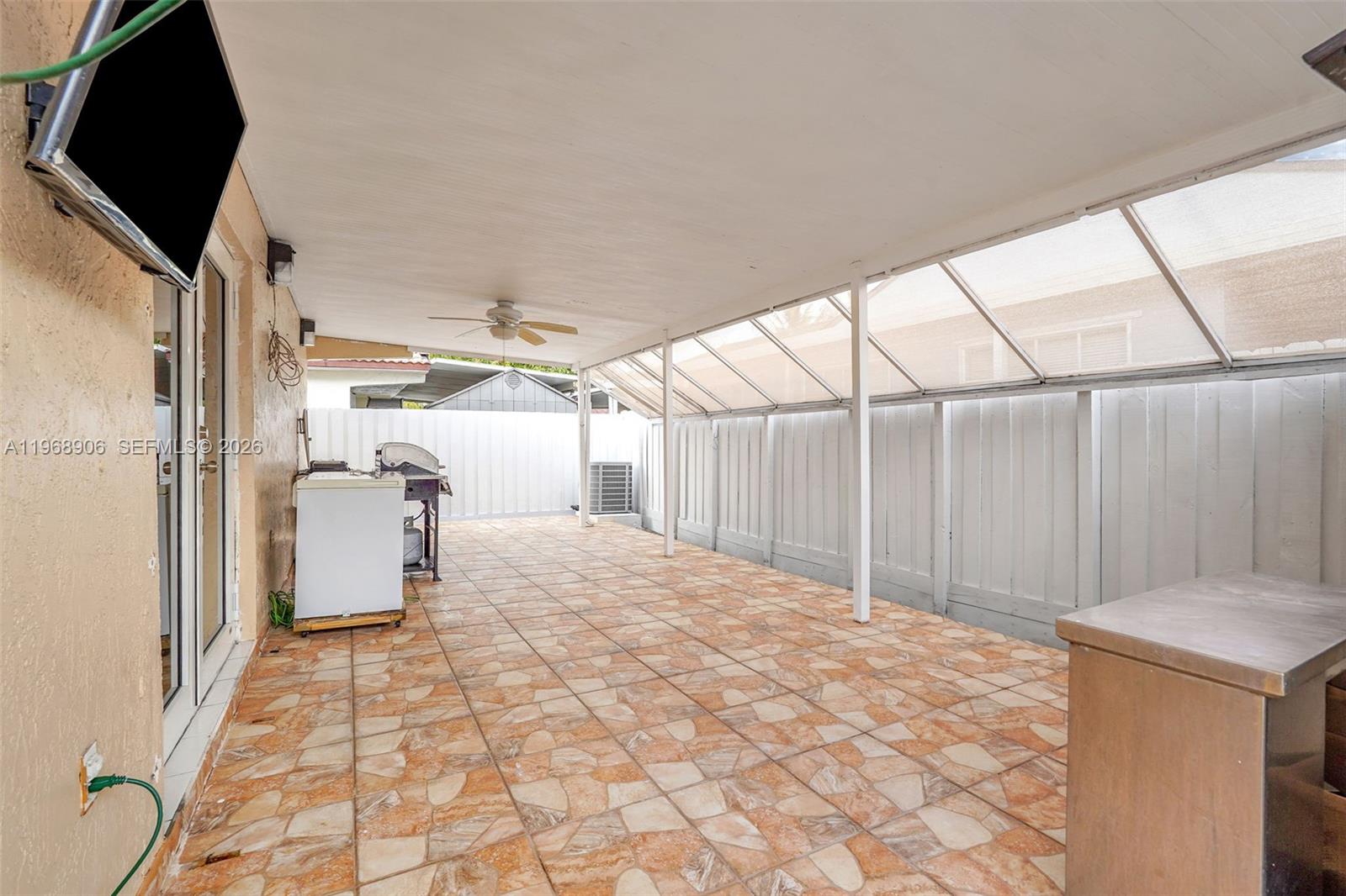 MELENA SUB - Residential