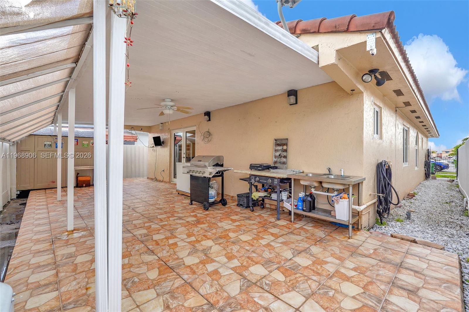 MELENA SUB - Residential