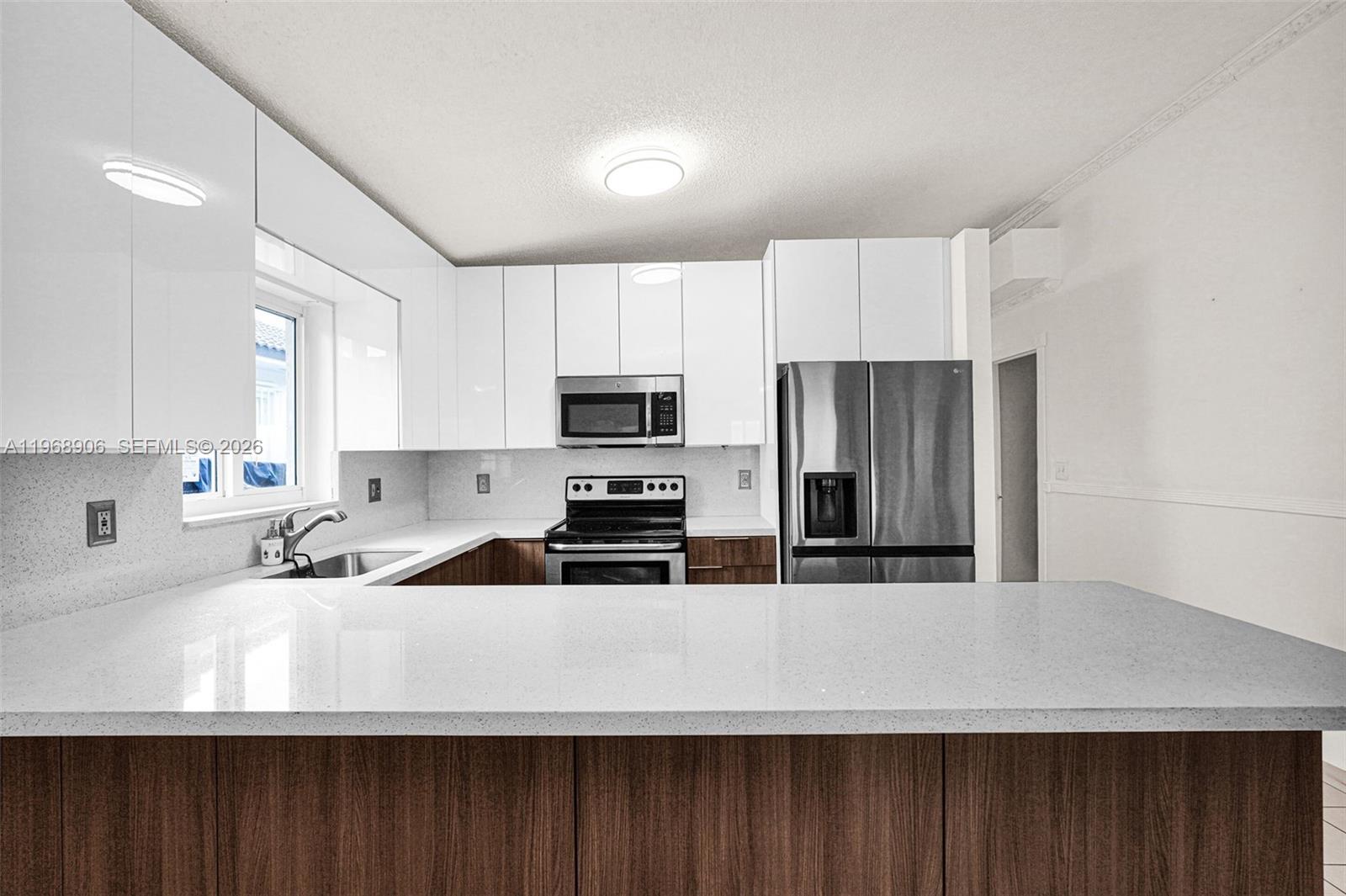 MELENA SUB - Residential