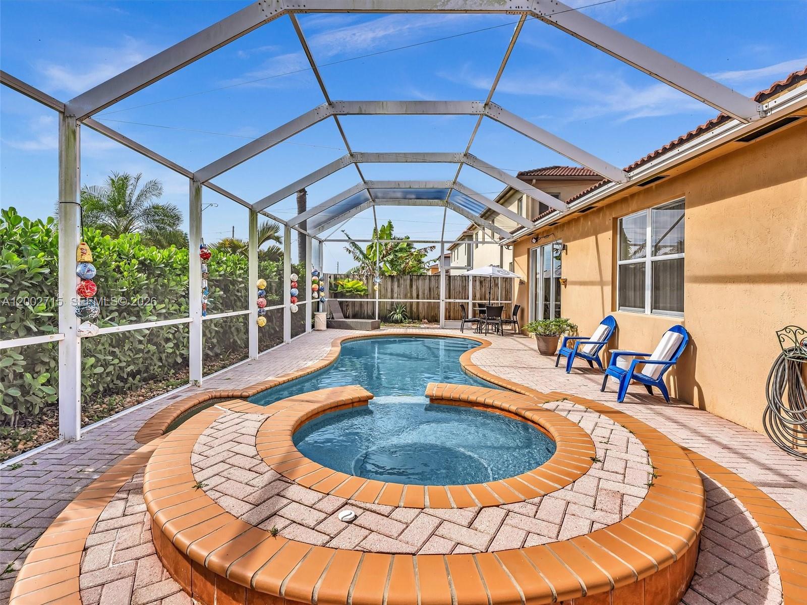 FLORIDIAN BAY ESTATES - Residential