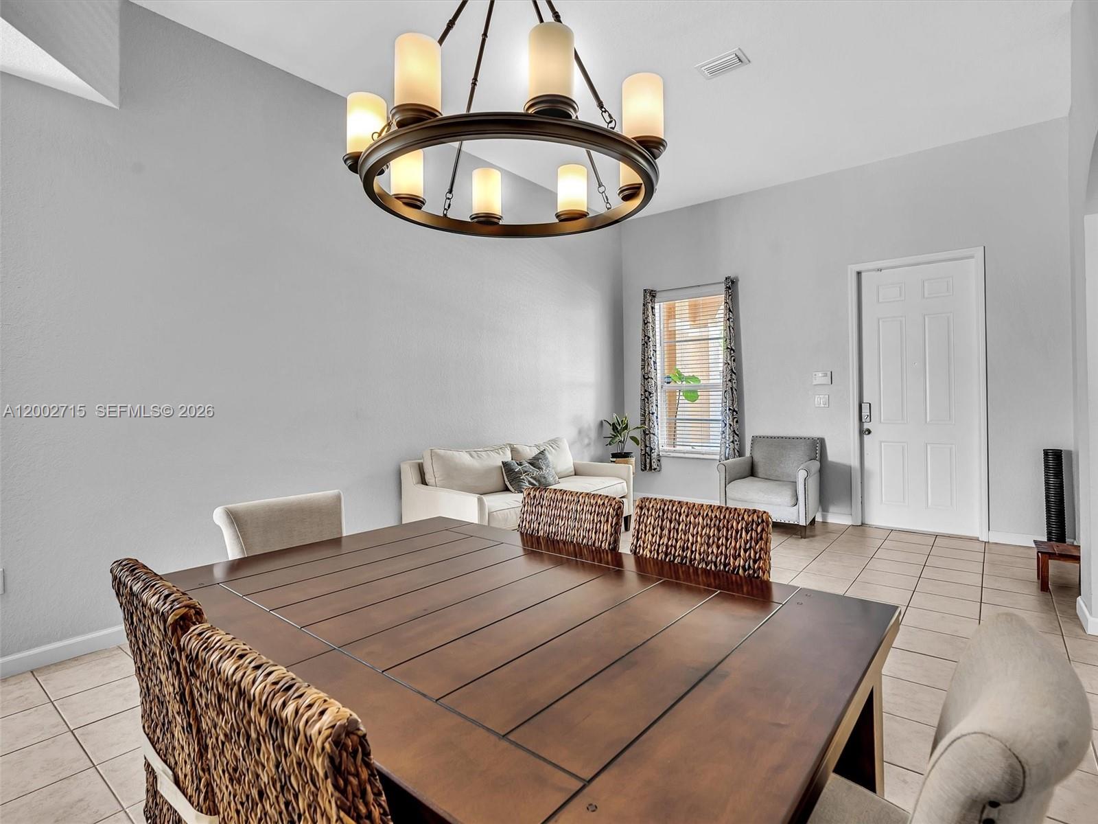 FLORIDIAN BAY ESTATES - Residential