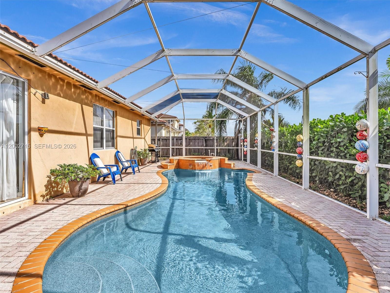 FLORIDIAN BAY ESTATES - Residential