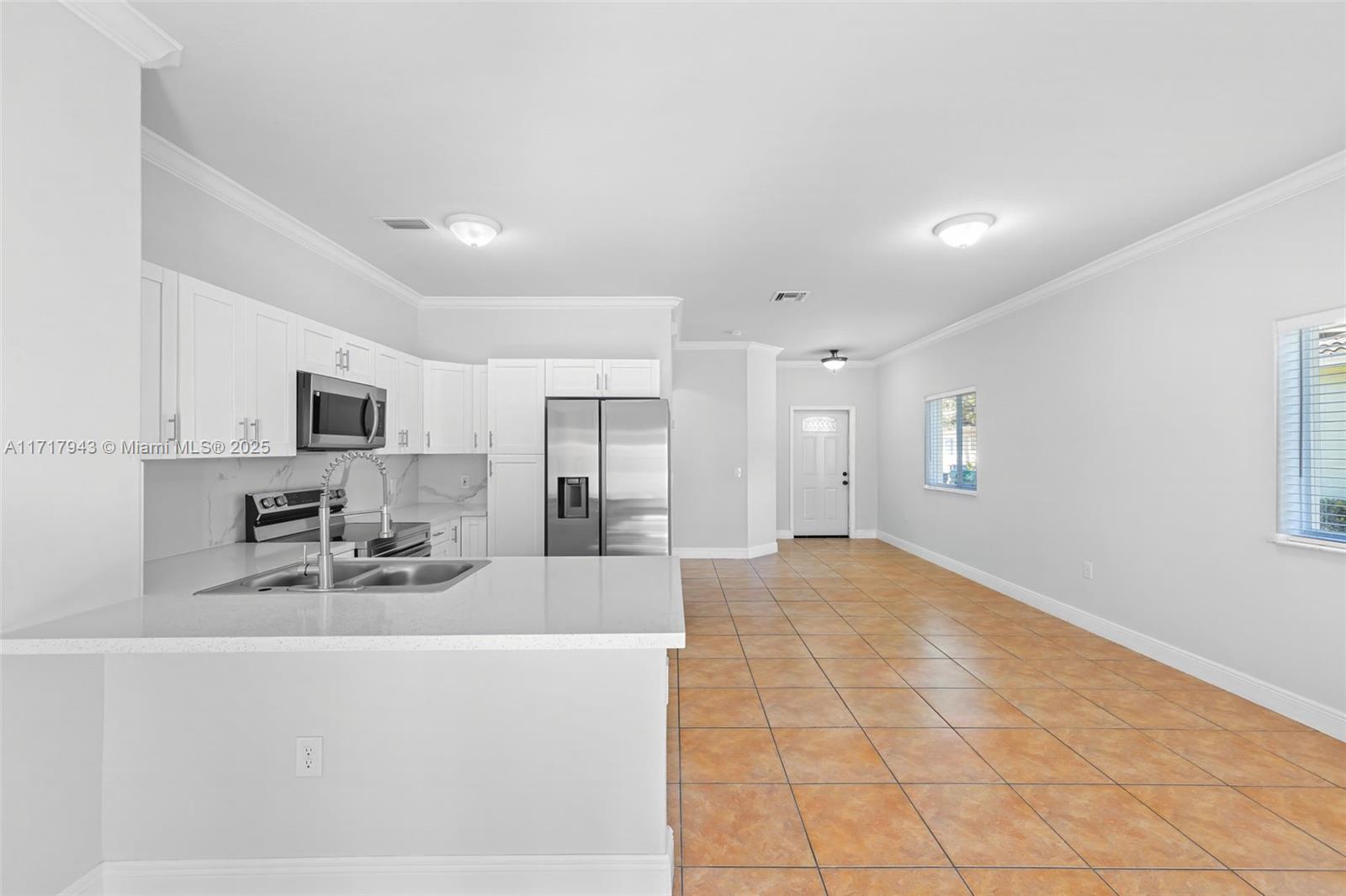 OLD BISCAYNE VILLAS CONDO - Residential
