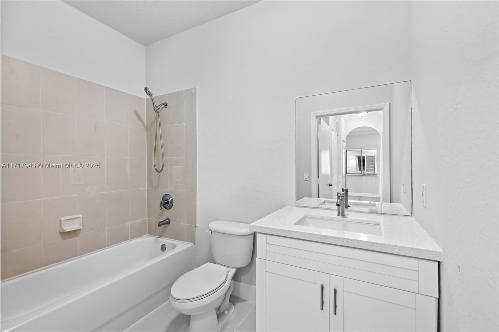 OLD BISCAYNE VILLAS CONDO - Residential