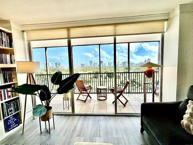 20301 W Country Club Dr 1126