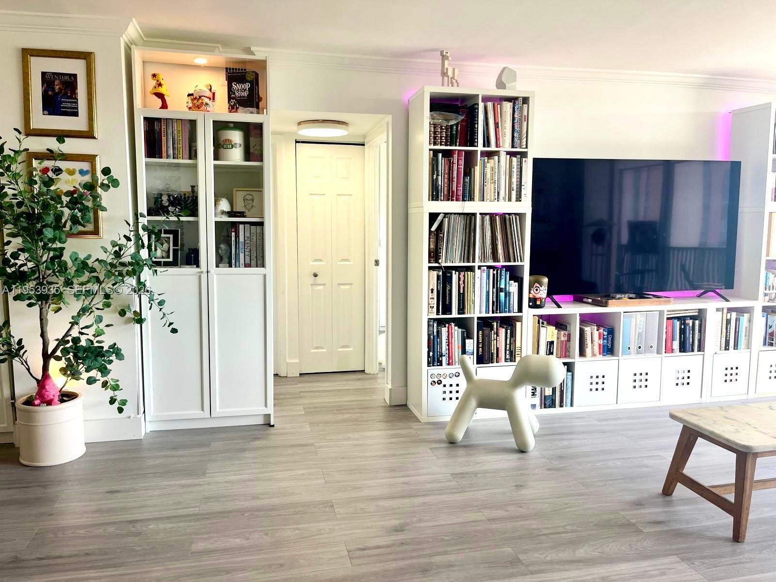 CORONADO CONDO- TOWER II - Residential