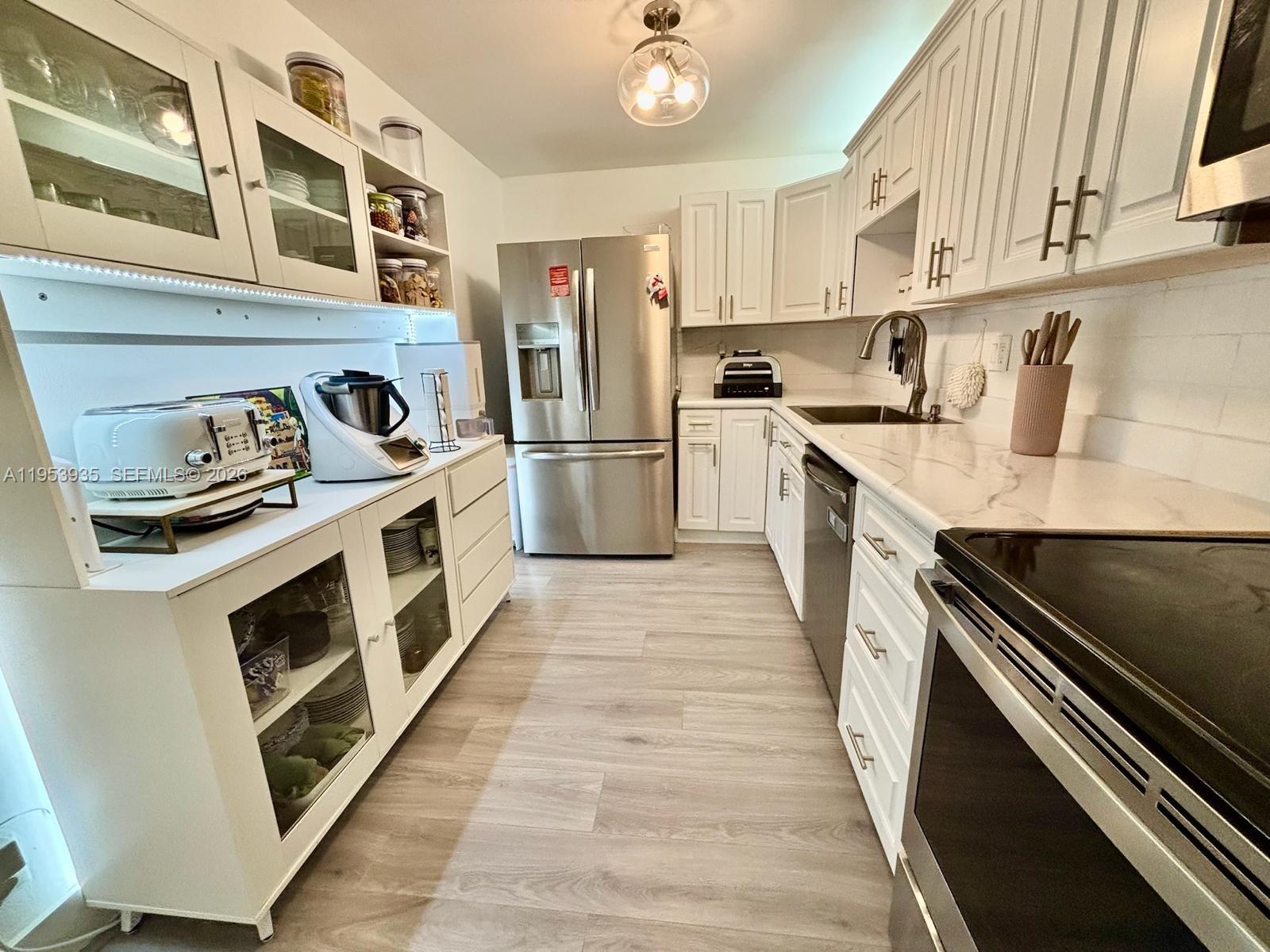 CORONADO CONDO- TOWER II - Residential