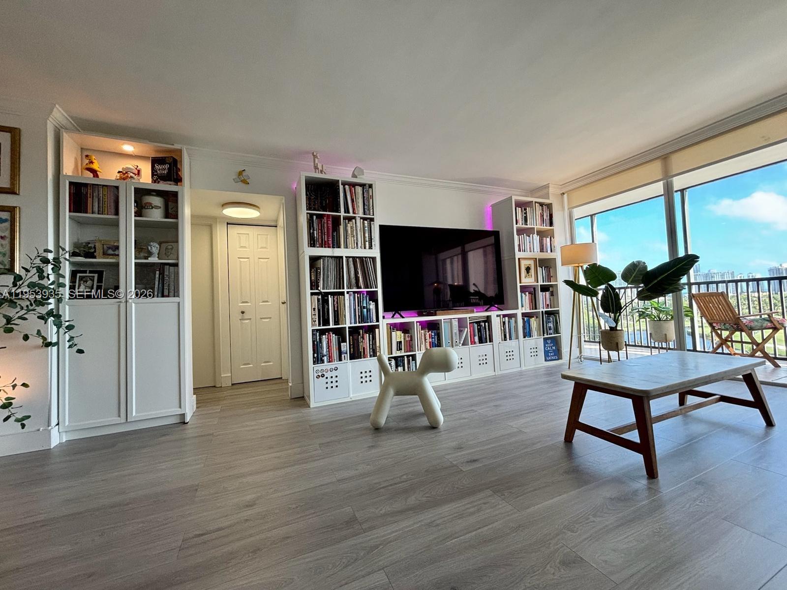 CORONADO CONDO- TOWER II - Residential