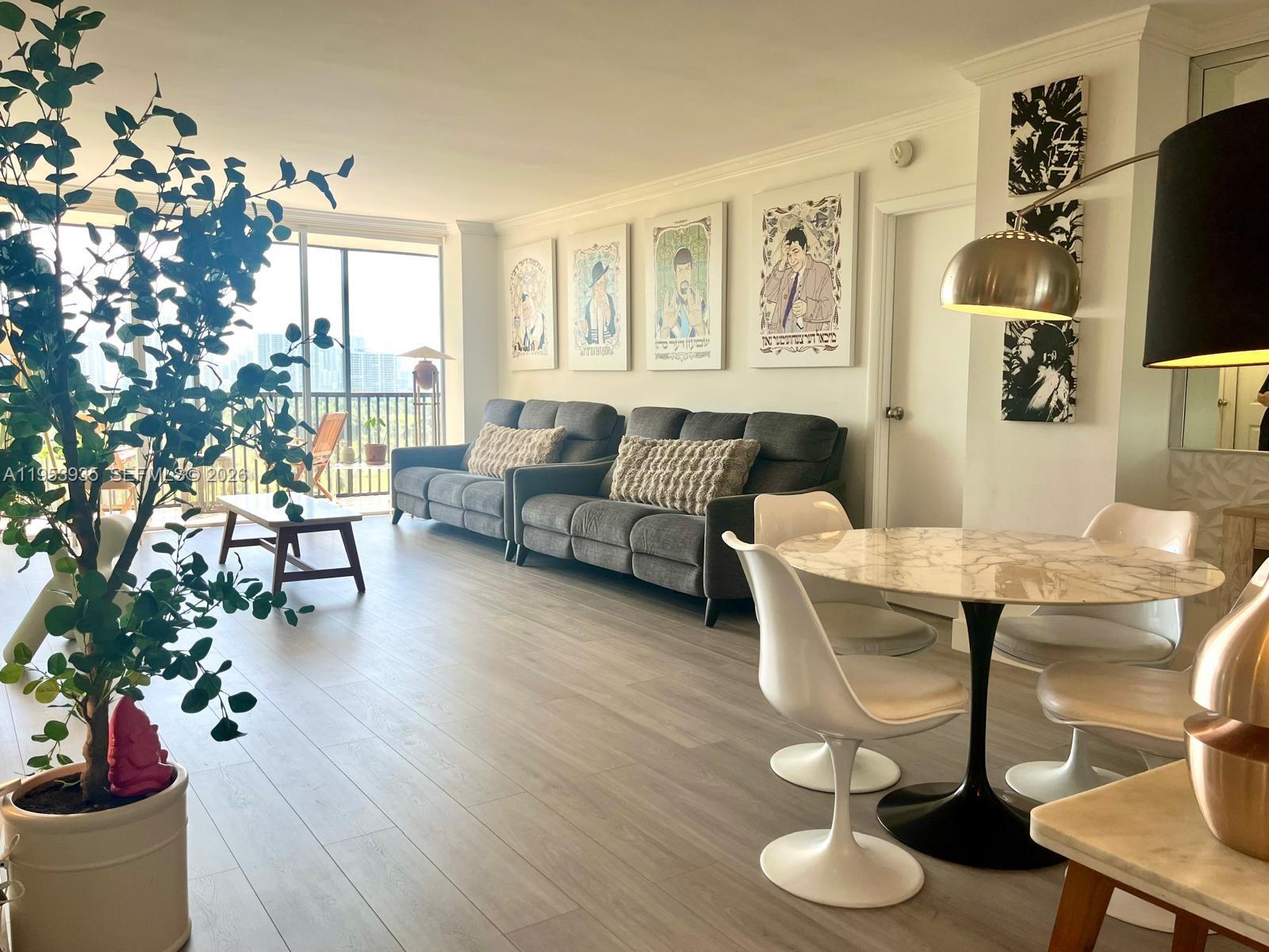 CORONADO CONDO- TOWER II - Residential