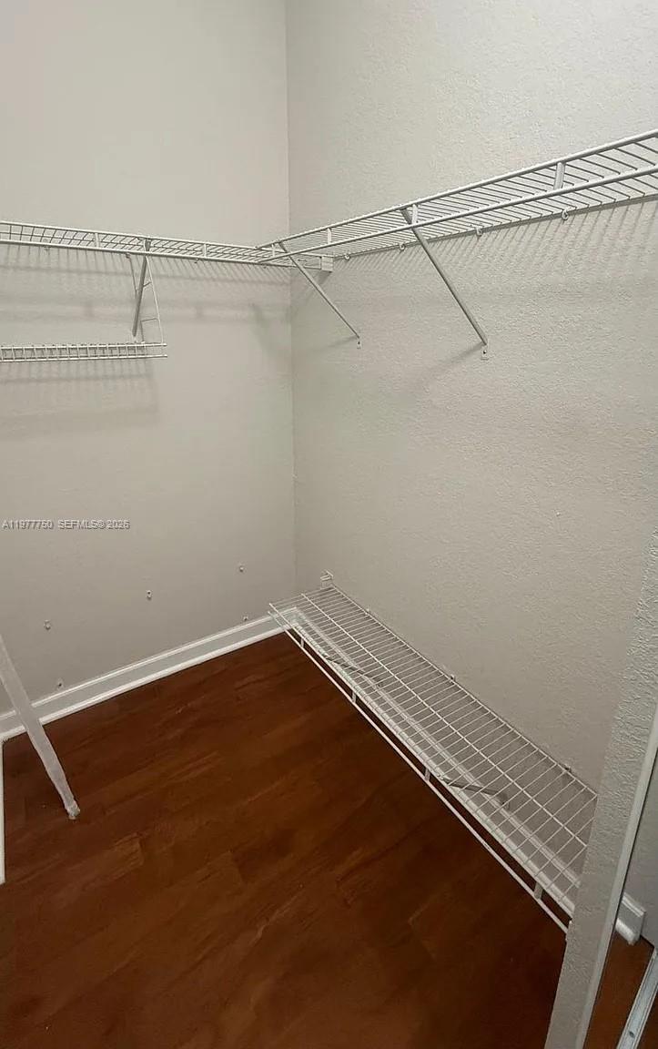 DORAL ISLES NORTH SEC TWO - Residential Lease