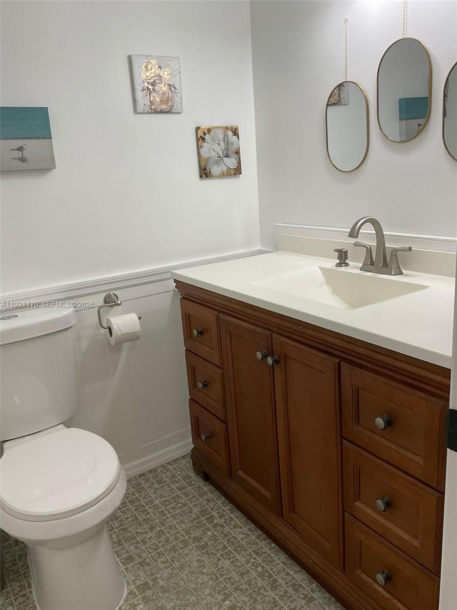 CASTLE APARTMENTS 15 COND - Residential