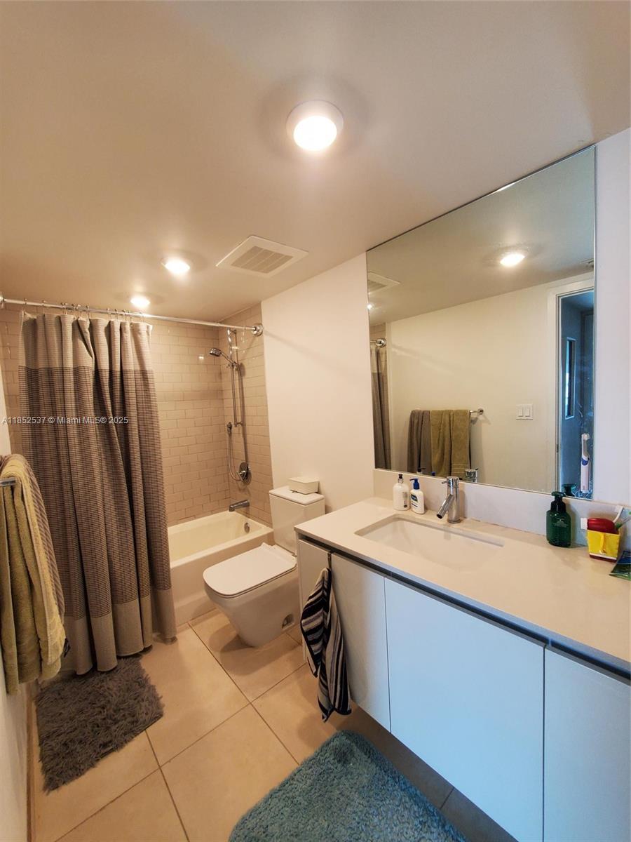 The Club at Bay Harbor - Residential Lease