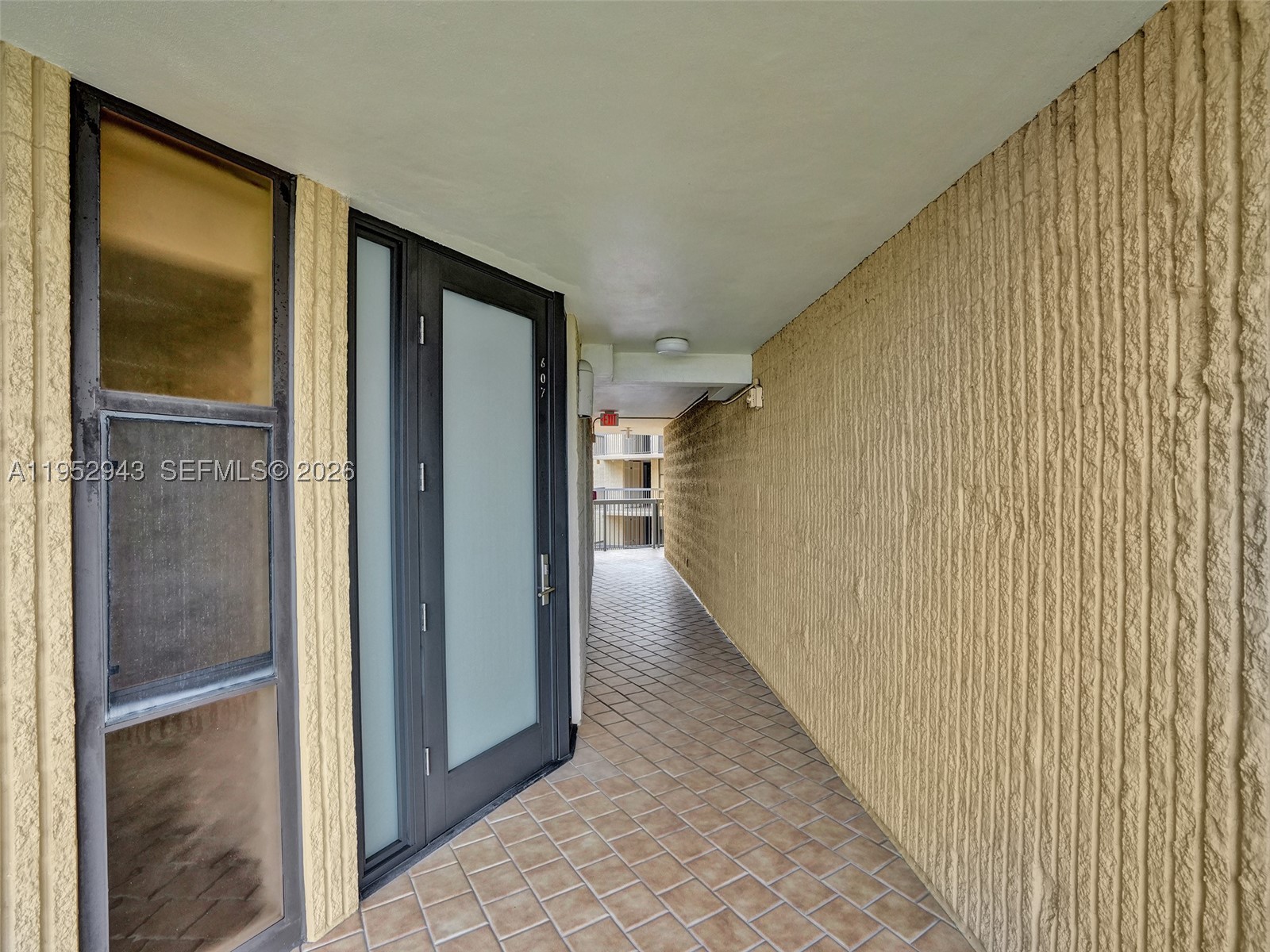 1167 Hillsboro Mile 607