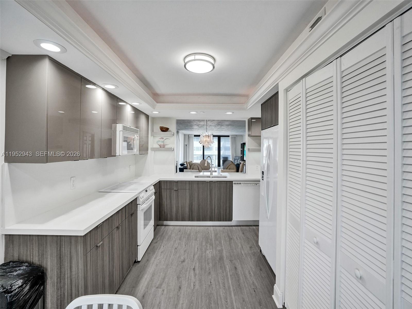 OVERLOOK CONDO - Residential