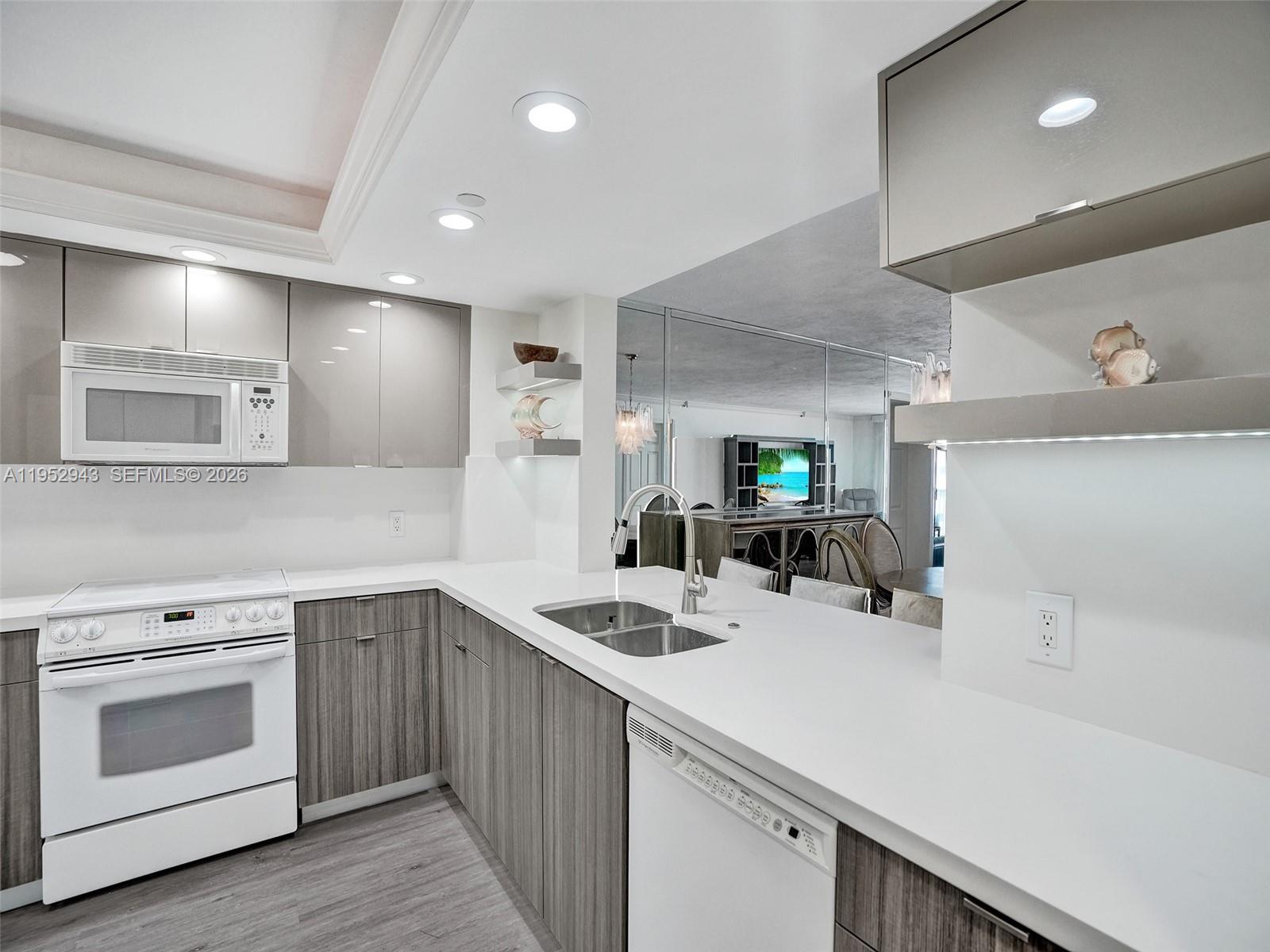 OVERLOOK CONDO - Residential