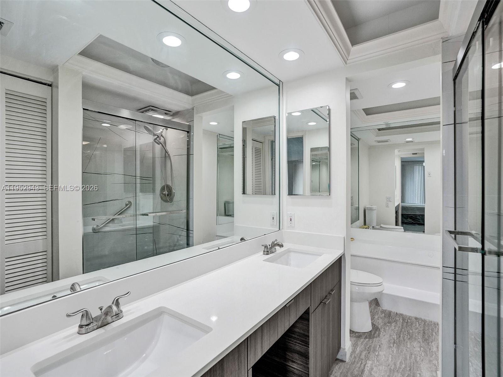 OVERLOOK CONDO - Residential