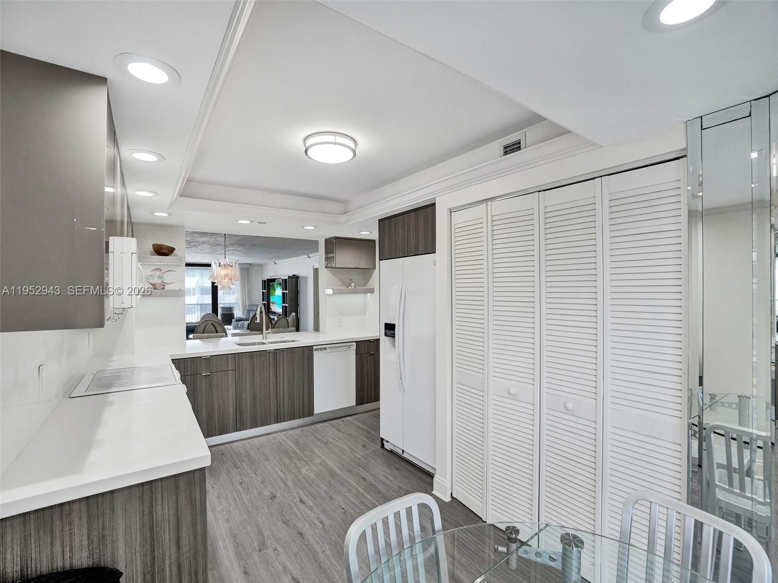 OVERLOOK CONDO - Residential