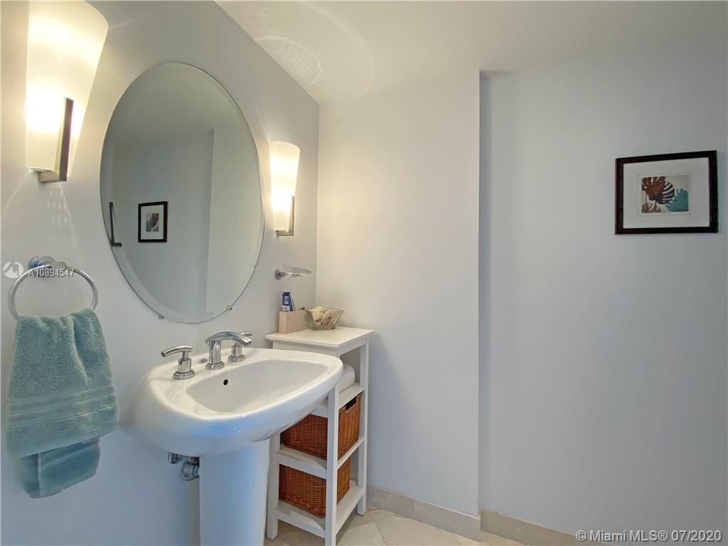 COCONUT GROVE RESIDENCES - Residential Lease