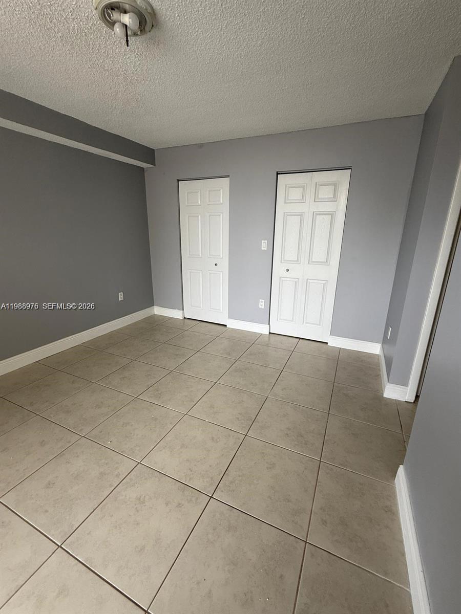 ¤INTERNATIONAL PARK I COND - Residential