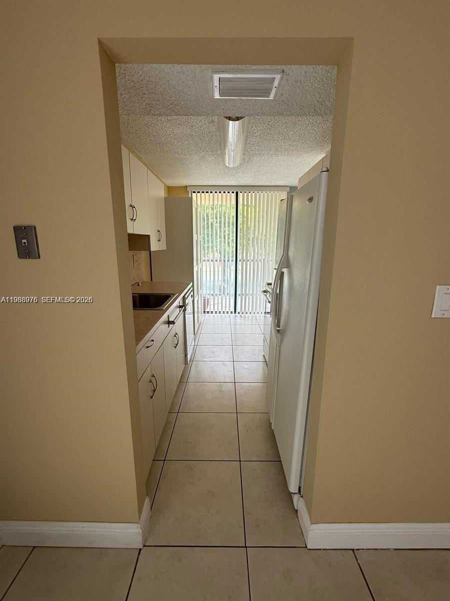 ¤INTERNATIONAL PARK I COND - Residential