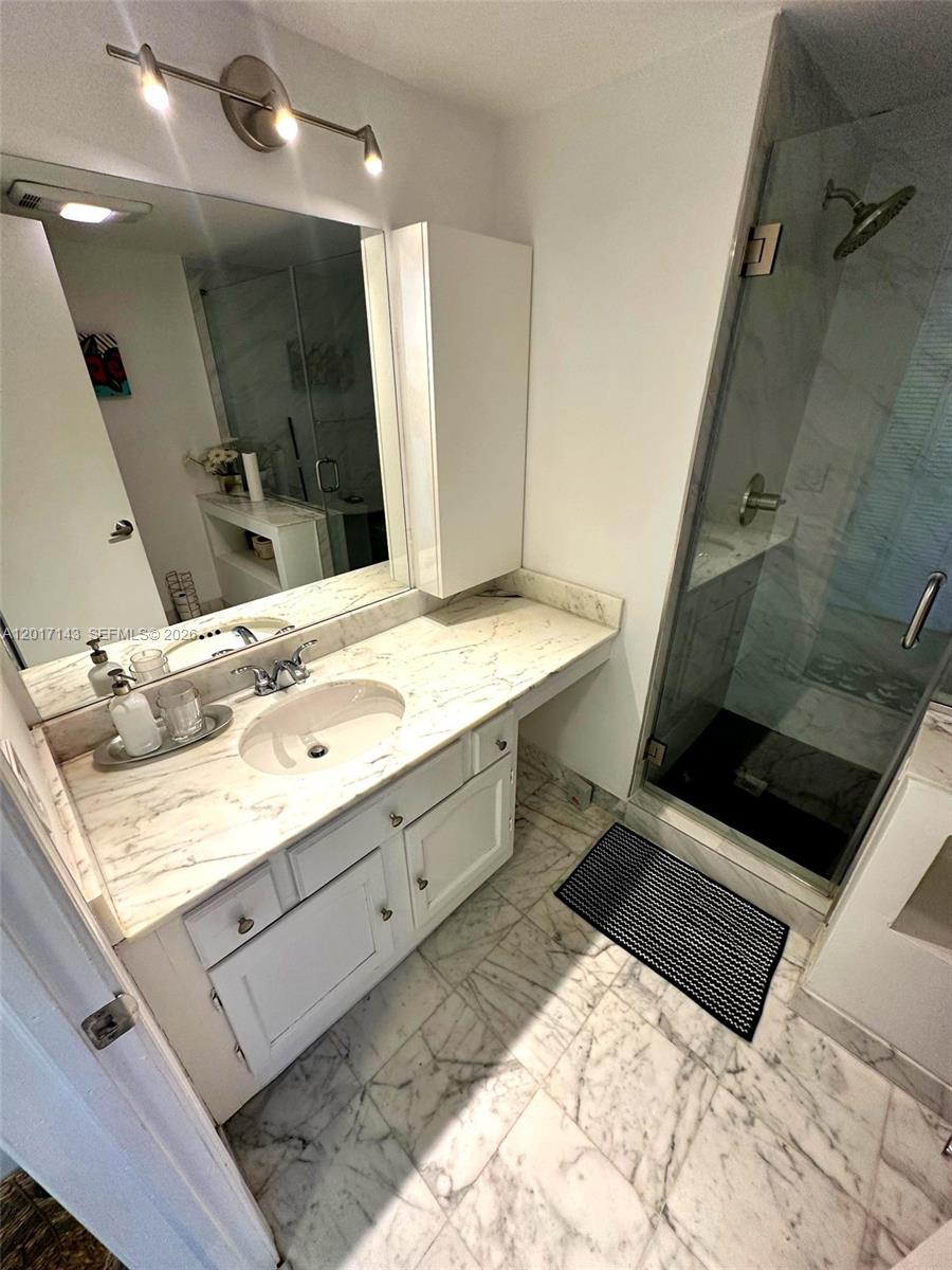RENAISSANCE OF POMPANO BE - Residential Lease