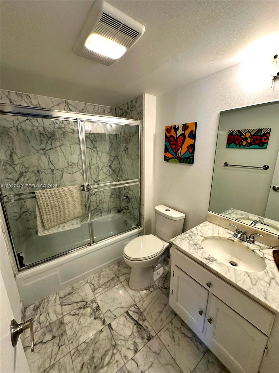 RENAISSANCE OF POMPANO BE - Residential Lease