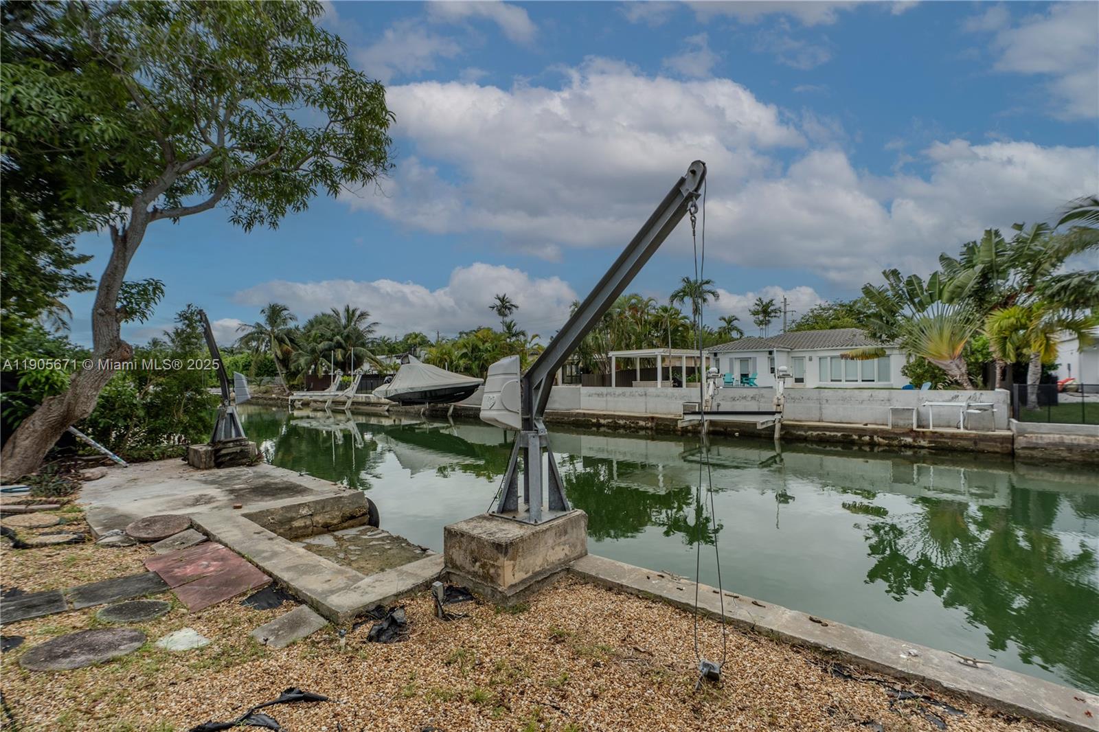 BISCAYNE POINT - Residential