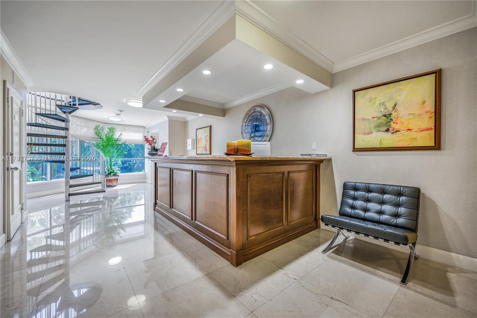 MYSTIC POINTE TOWER 500 C - Residential