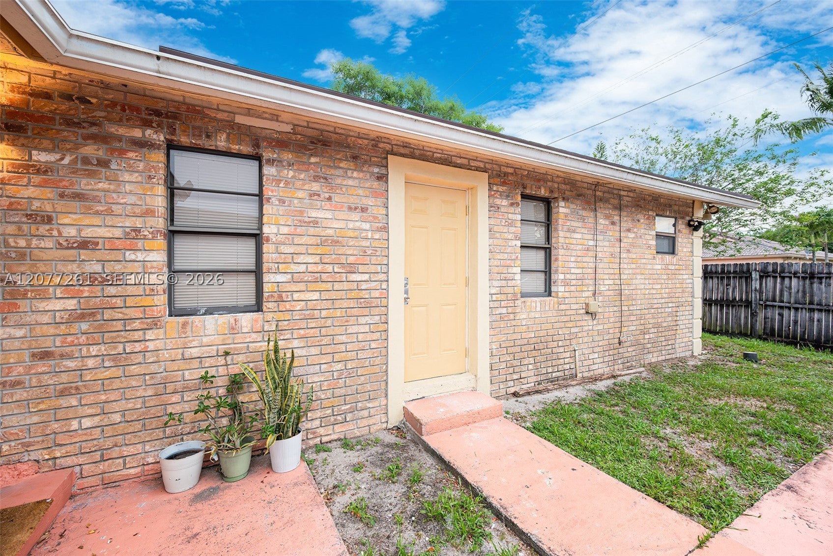 2420 NW 22nd Rd, Fort Lauderdale FL 33311
