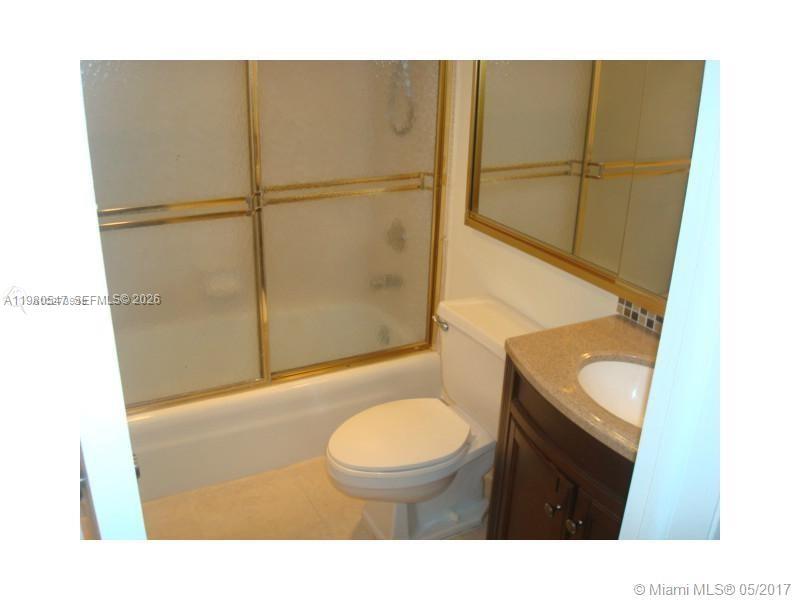 PROMENADE AT KENDALE LAKE - Residential Lease