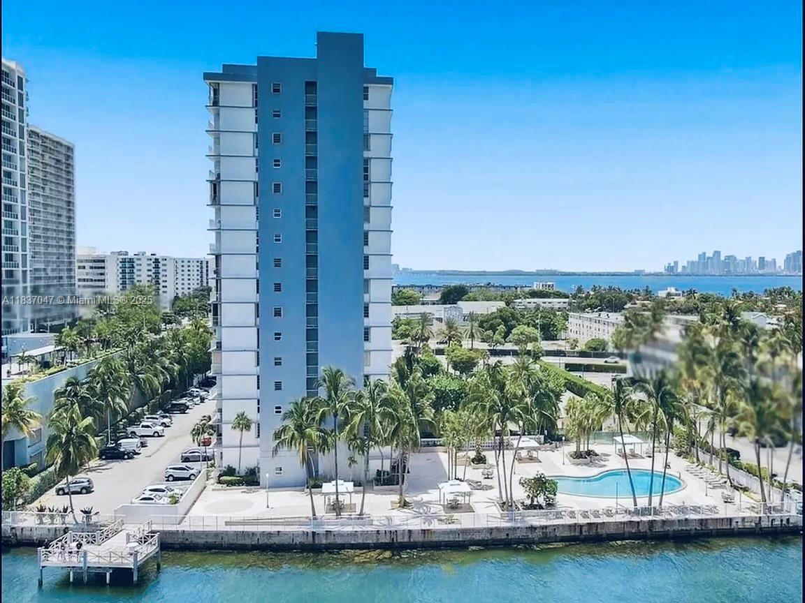 Best deal in the building! Great layout with a split floor plan, spacious rooms and tons of natural light. The location offers the best of both worlds between City and beach life. The building has recently passed 40 Year certification and has undergone various improvements including new gym, ultra-high speed fiber internet and exterior paint. Don't miss your opportunity to own in the North Bay Village/Miami Beach area.