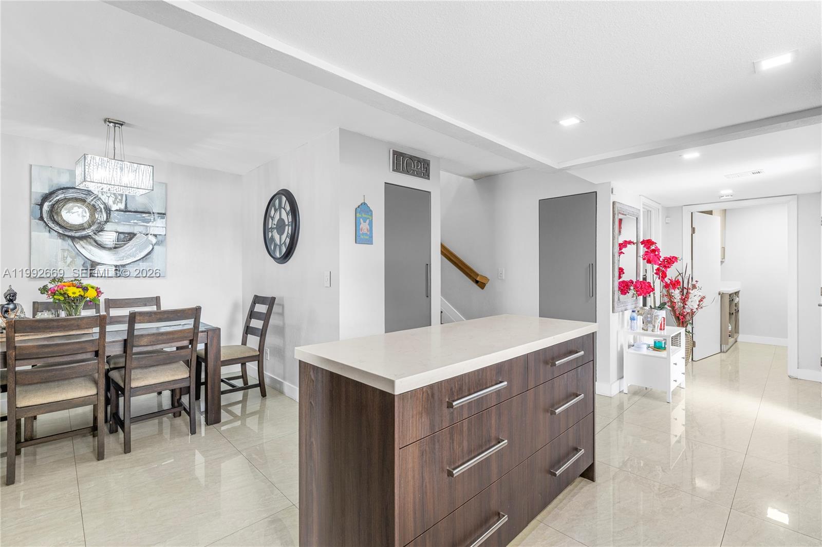 WESTVIEW CONDOMINIUM NO O - Residential