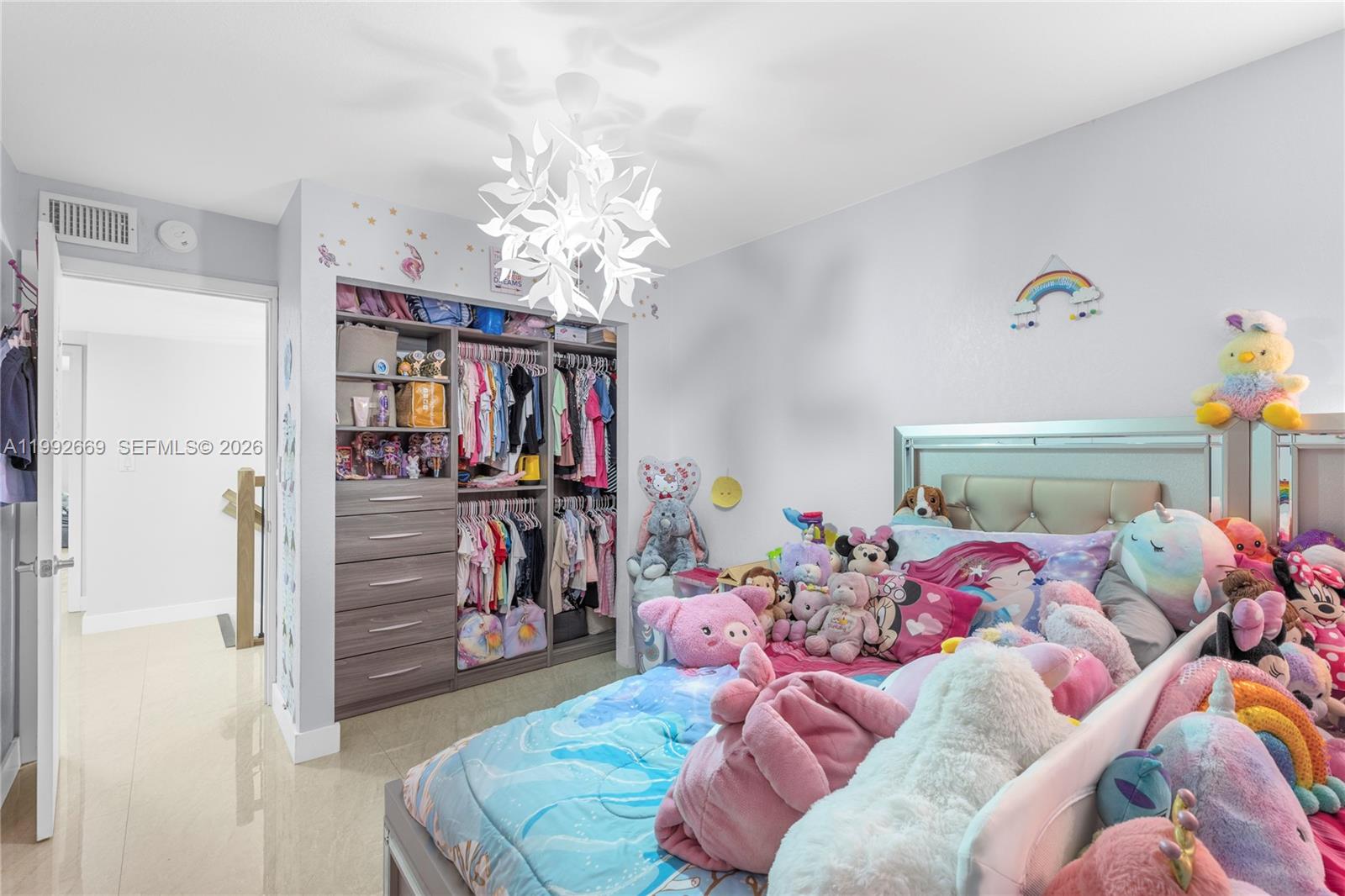 WESTVIEW CONDOMINIUM NO O - Residential