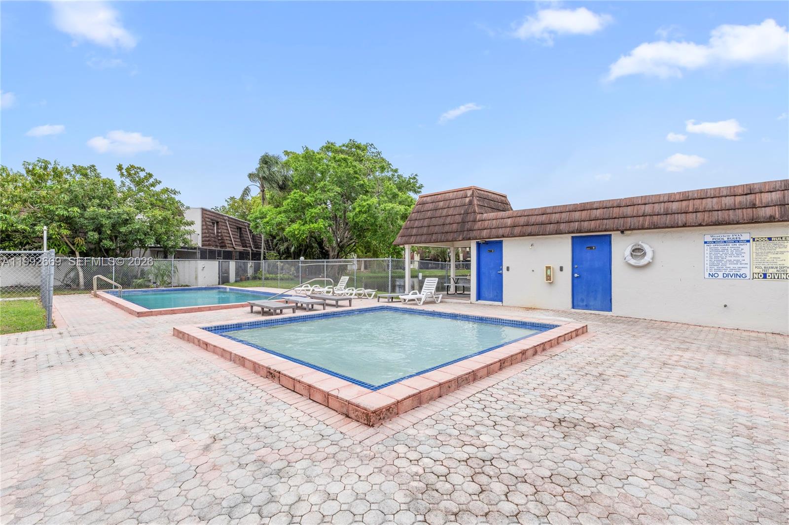 WESTVIEW CONDOMINIUM NO O - Residential