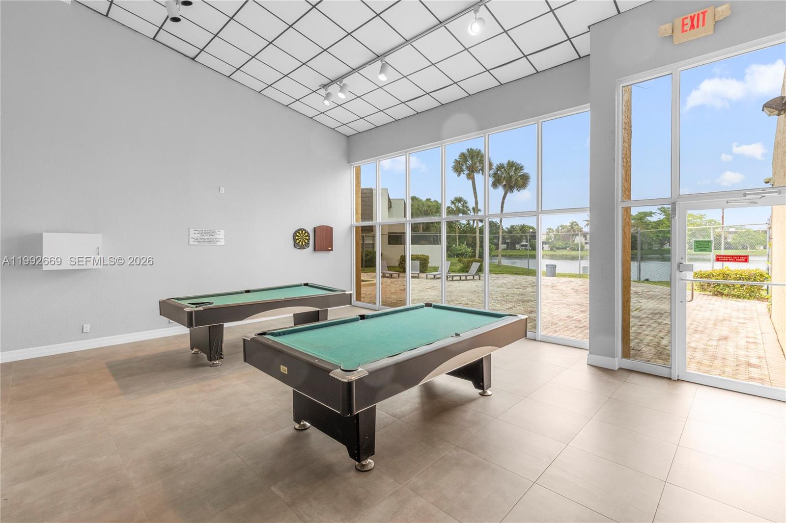 WESTVIEW CONDOMINIUM NO O - Residential