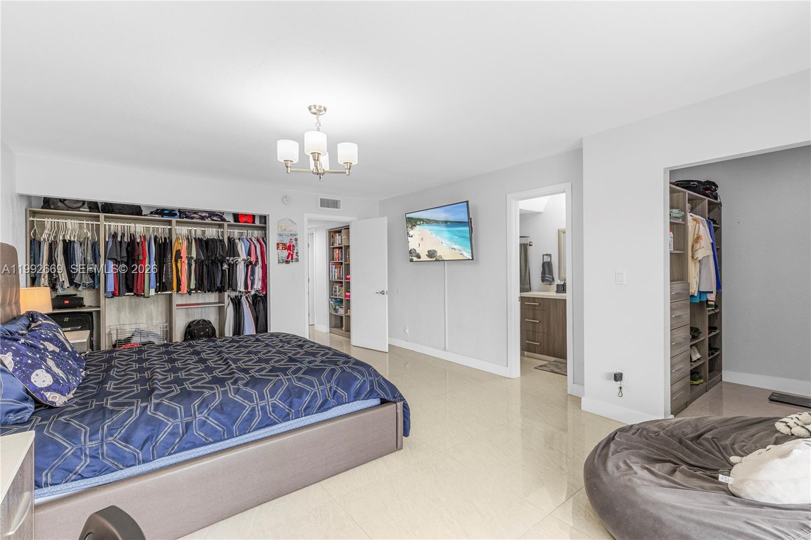 WESTVIEW CONDOMINIUM NO O - Residential