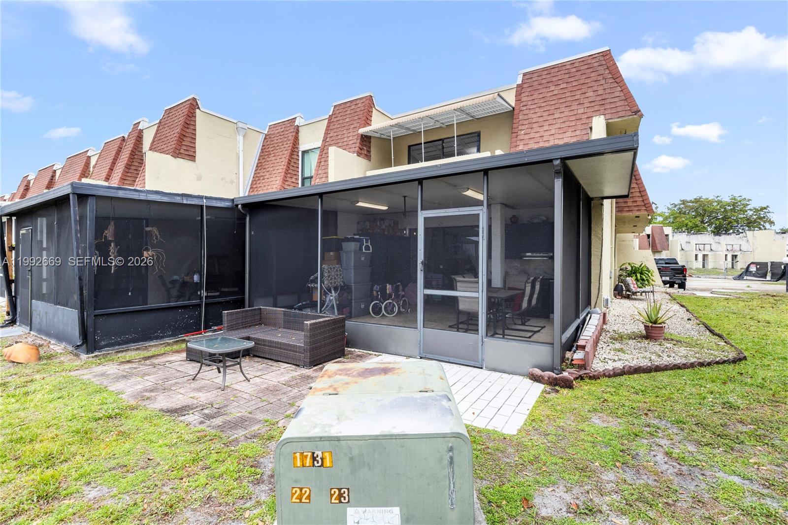 WESTVIEW CONDOMINIUM NO O - Residential