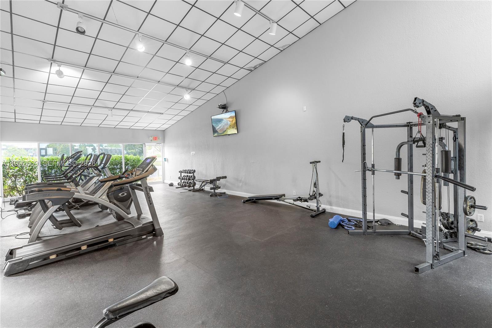 WESTVIEW CONDOMINIUM NO O - Residential