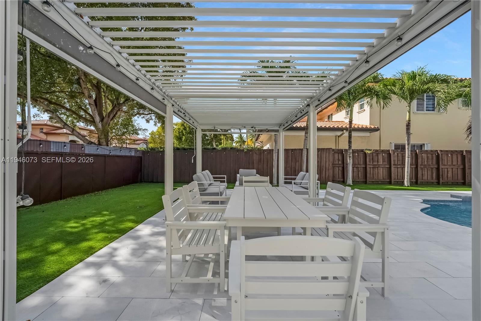 SILVERCREST LAKE ESTATES - Residential