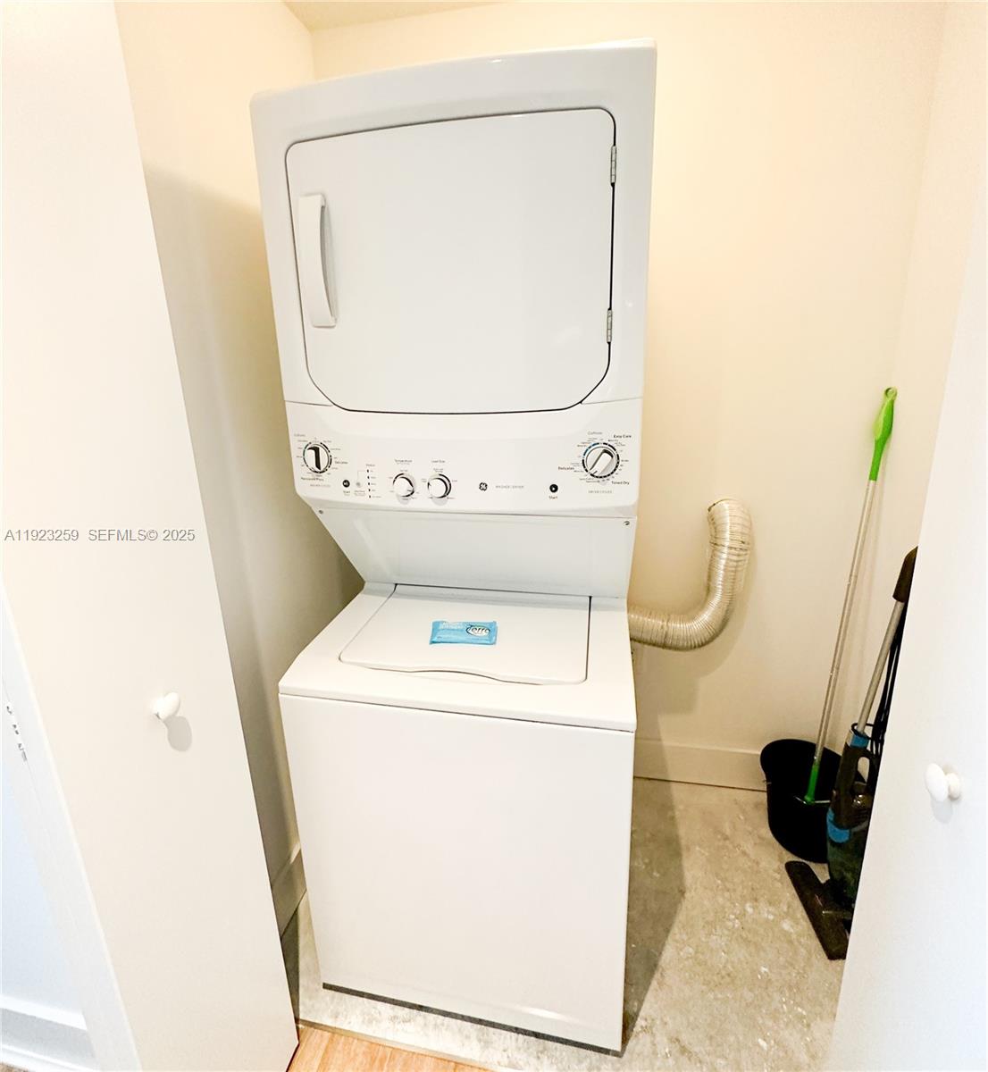 4111 SOUTH OCEAN DRIVE CO - Residential